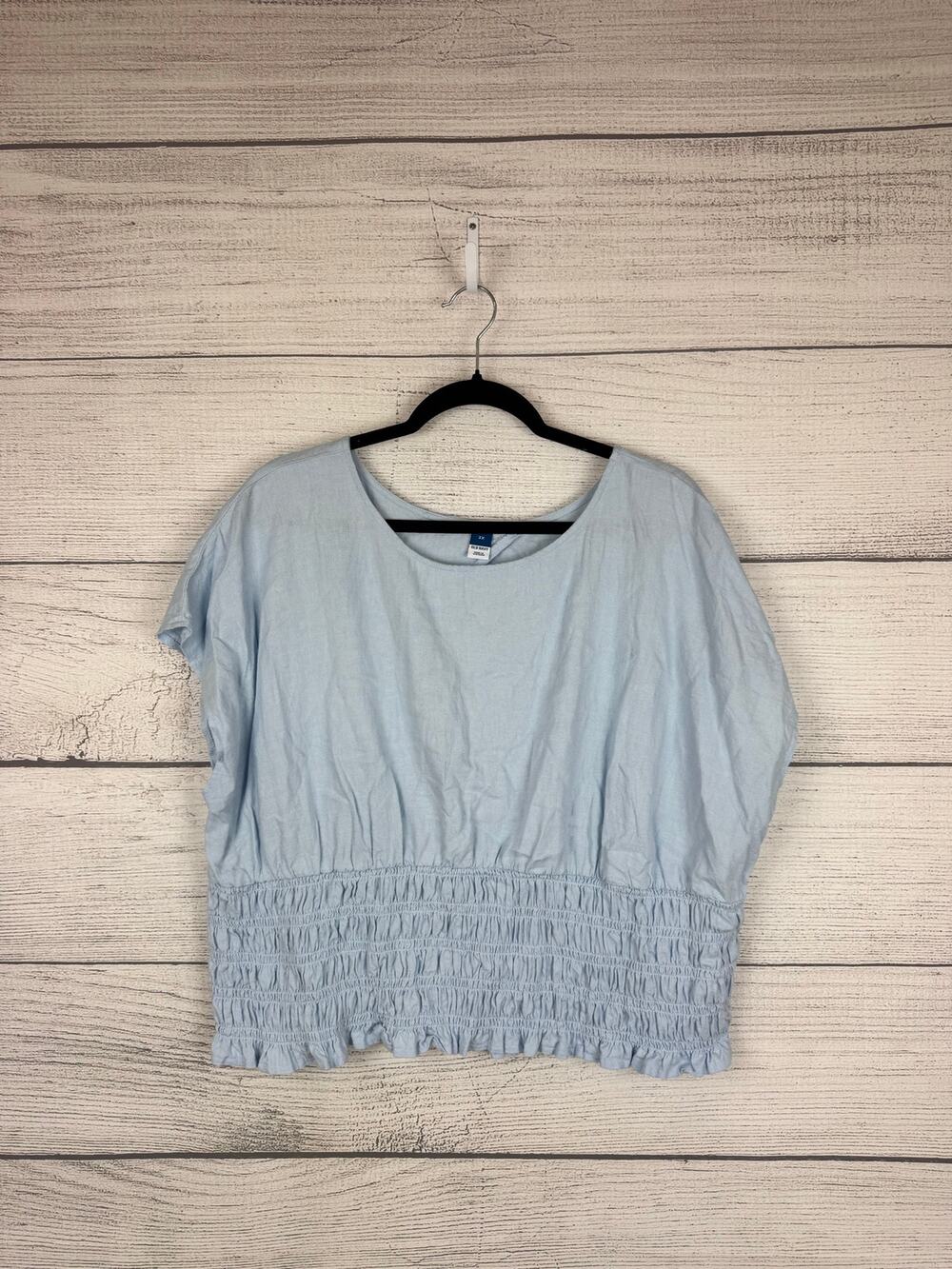 Old Navy Plus Size Light Blue Linen Blend Smocked Cutout Top Size 3X